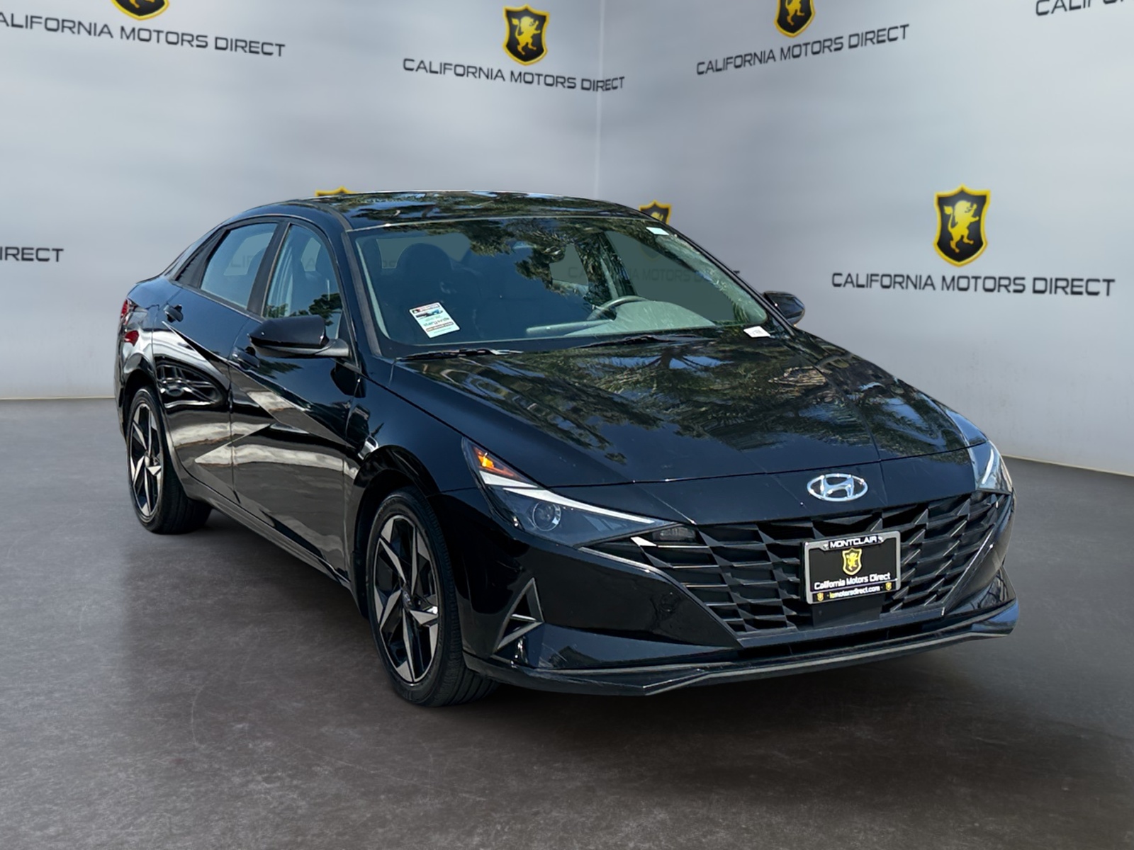 2023 Hyundai Elantra SEL photo 8
