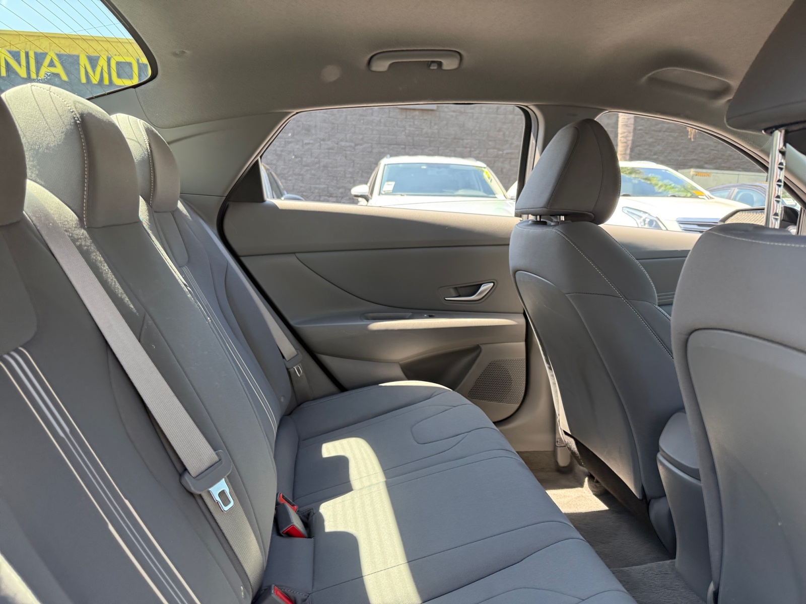 2023 Hyundai Elantra SEL photo 18
