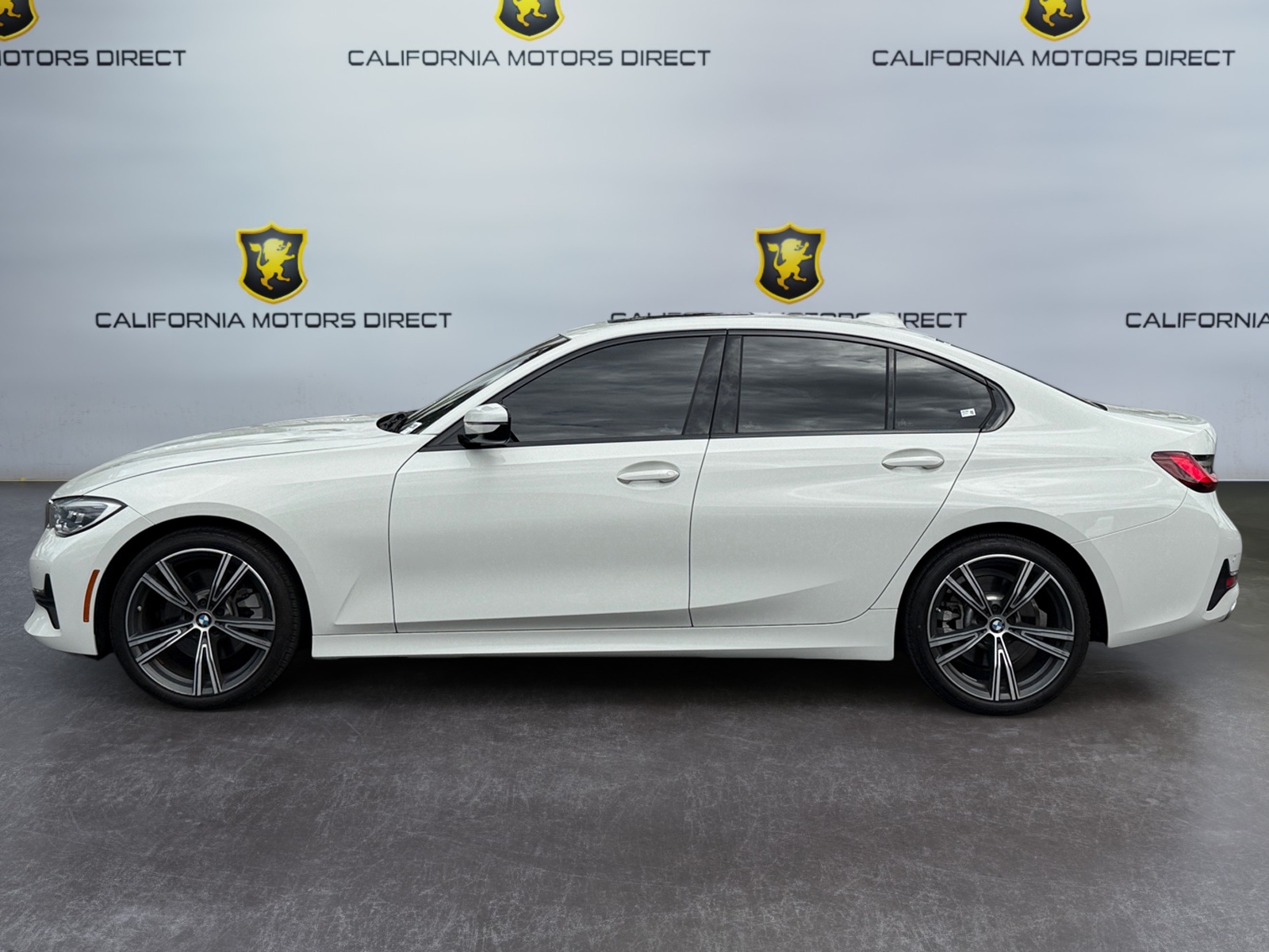 2022 Bmw 330i photo 2