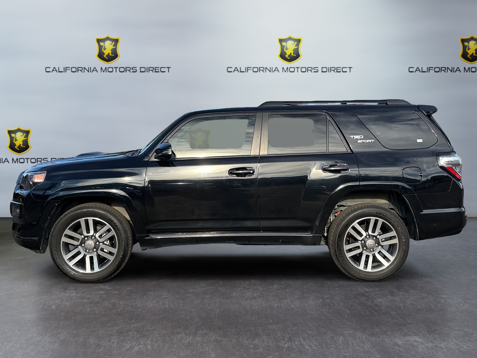 2022 Toyota 4Runner TRD Sport - Photo 2