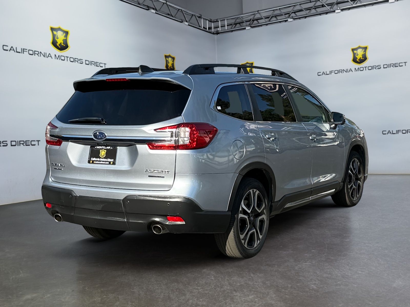 2023 Subaru Ascent Limited photo 2