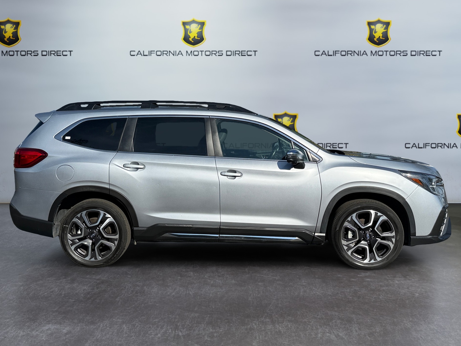2023 Subaru Ascent Limited photo 3
