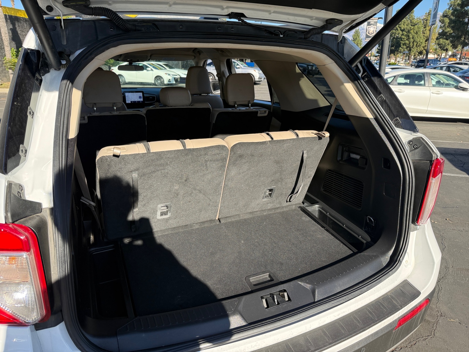 Sold 2023 Ford Explorer XLT in Montclair