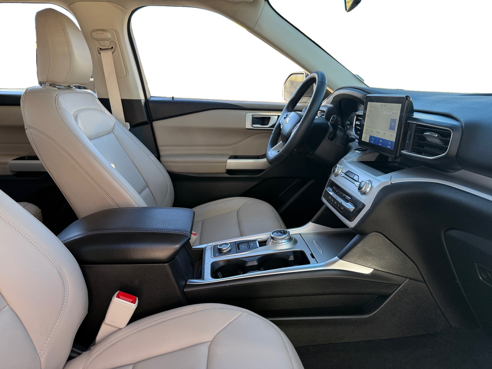 Sold 2023 Ford Explorer XLT in Montclair