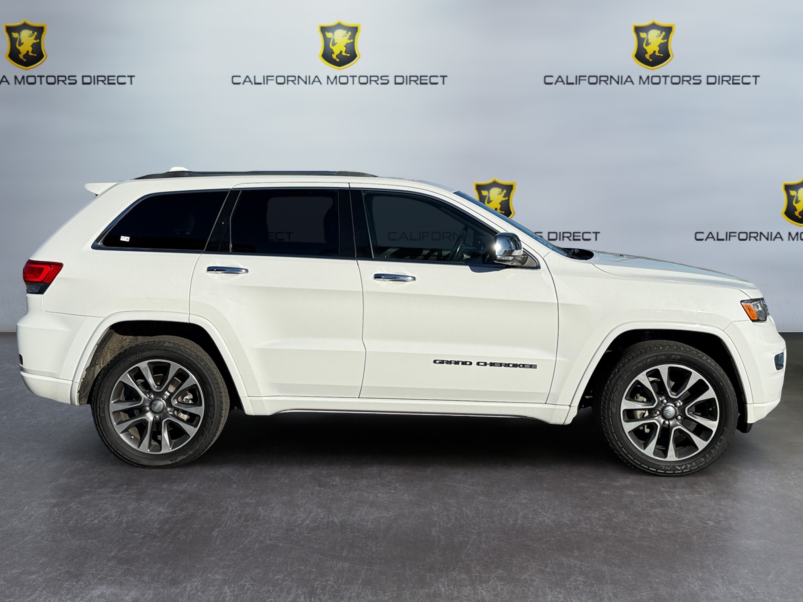 Sold 2018 Jeep Grand Cherokee Overland in Montclair