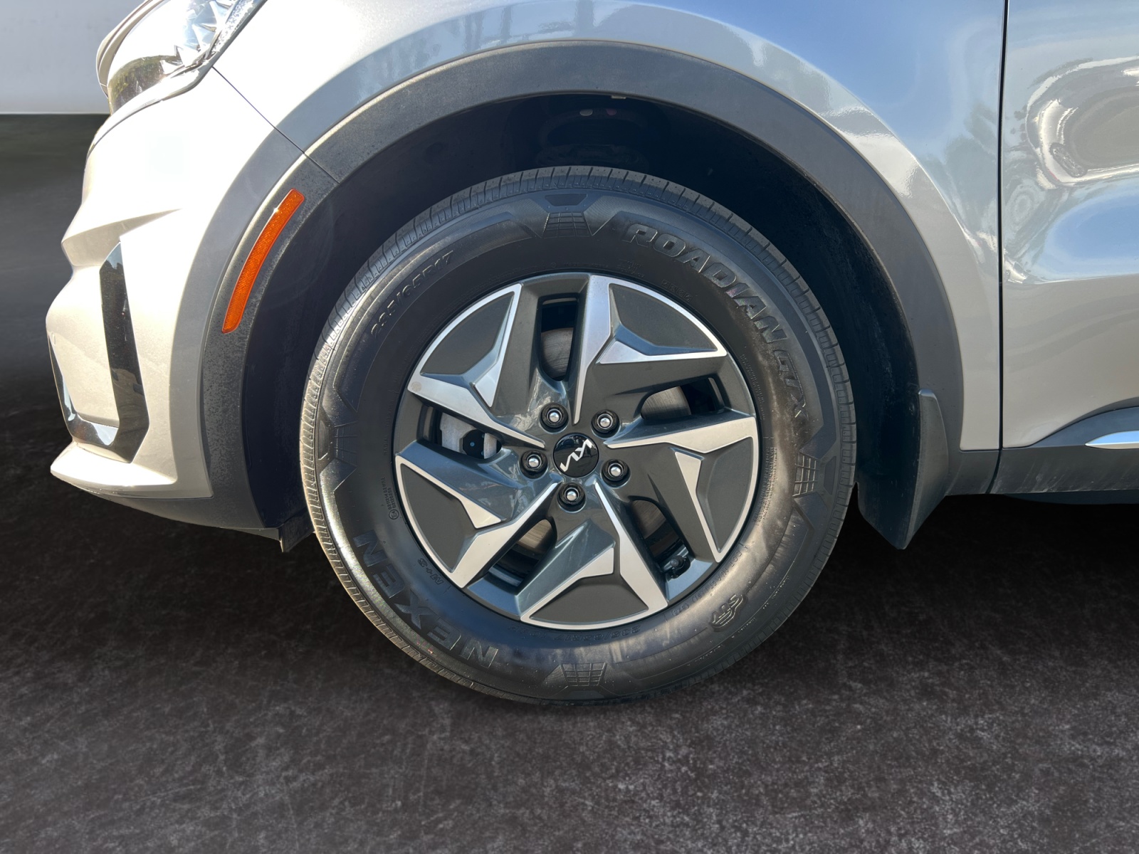 Sold 2023 Kia Sorento Hybrid EX in Montclair
