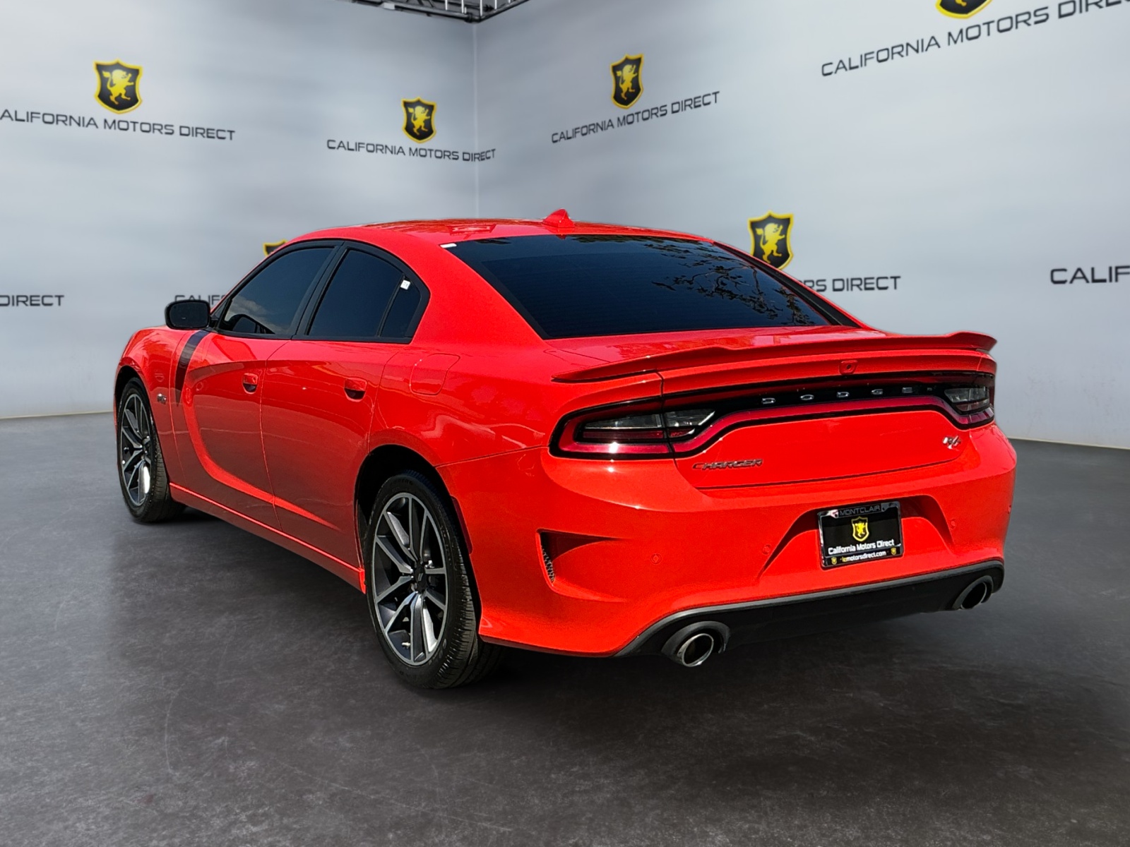 View vehicle photo 3