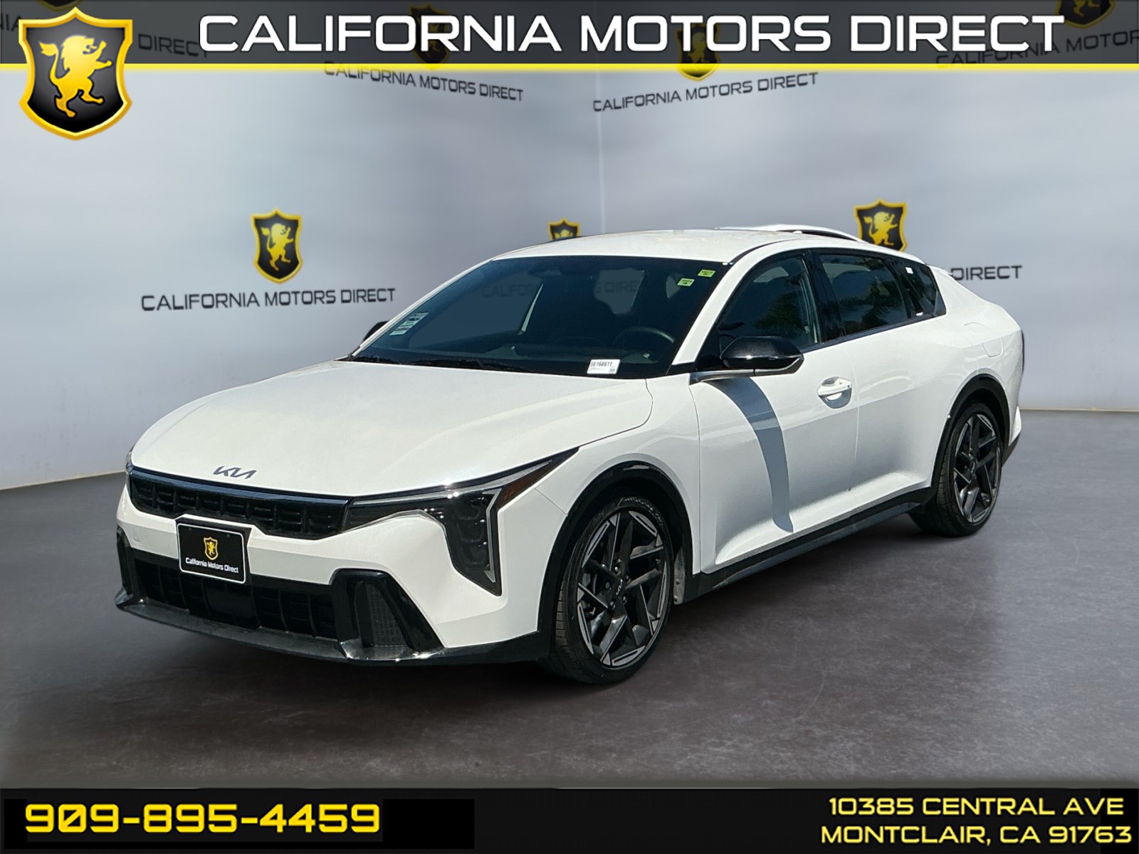 2025 Kia K4 GT-Line AT's photo