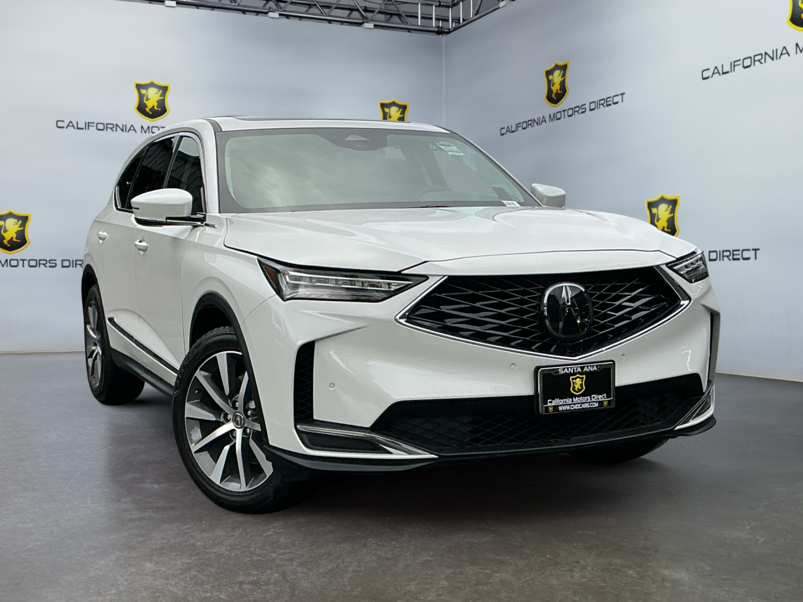 View vehicle photo 3