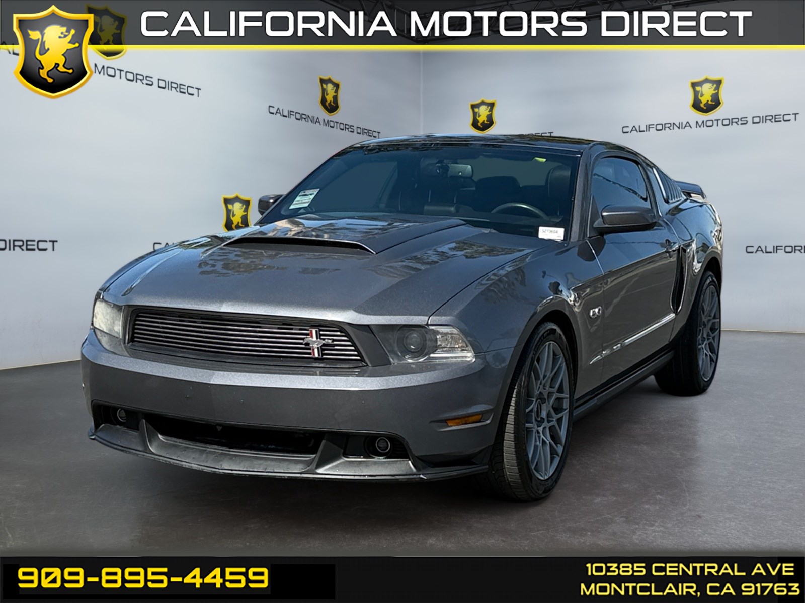 2012 Ford Mustang GT Premium's photo