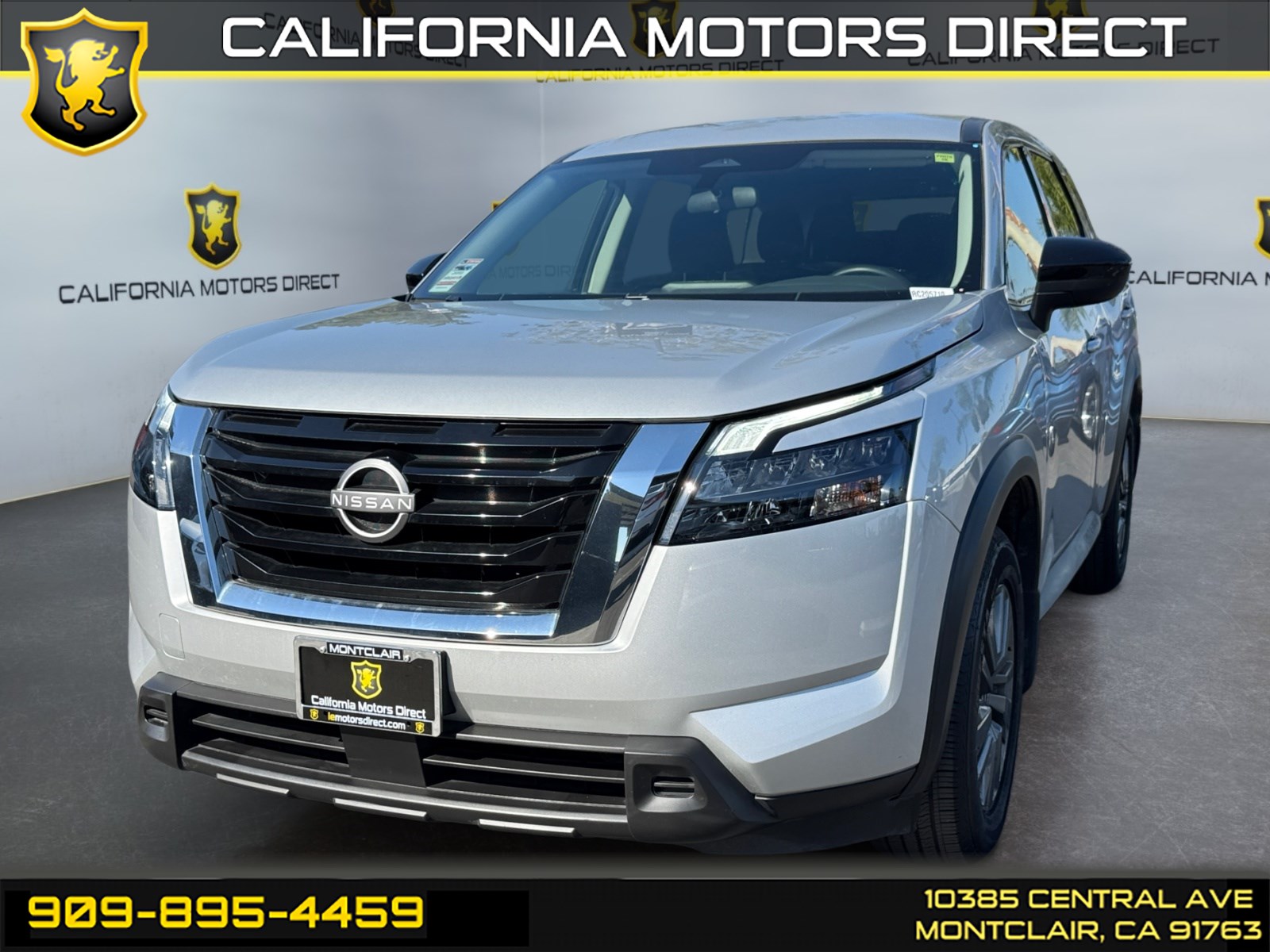 2024 Nissan Pathfinder S 2WD's photo