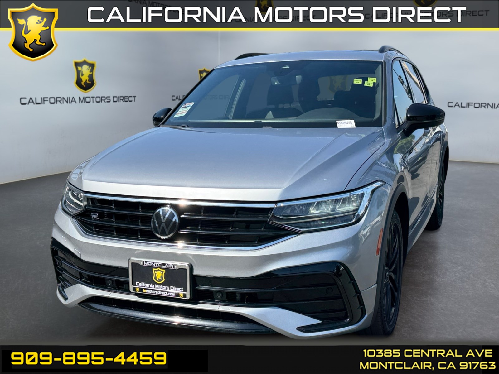 2022 Volkswagen Tiguan 2.0T SE R-Line Black's photo
