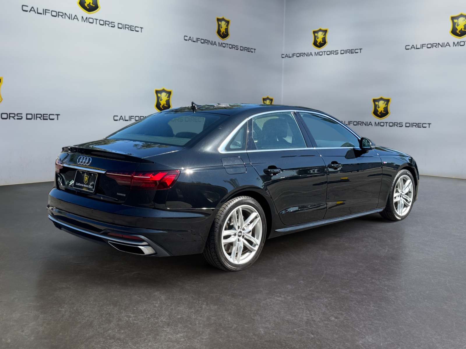 Audi A4 photo 5
