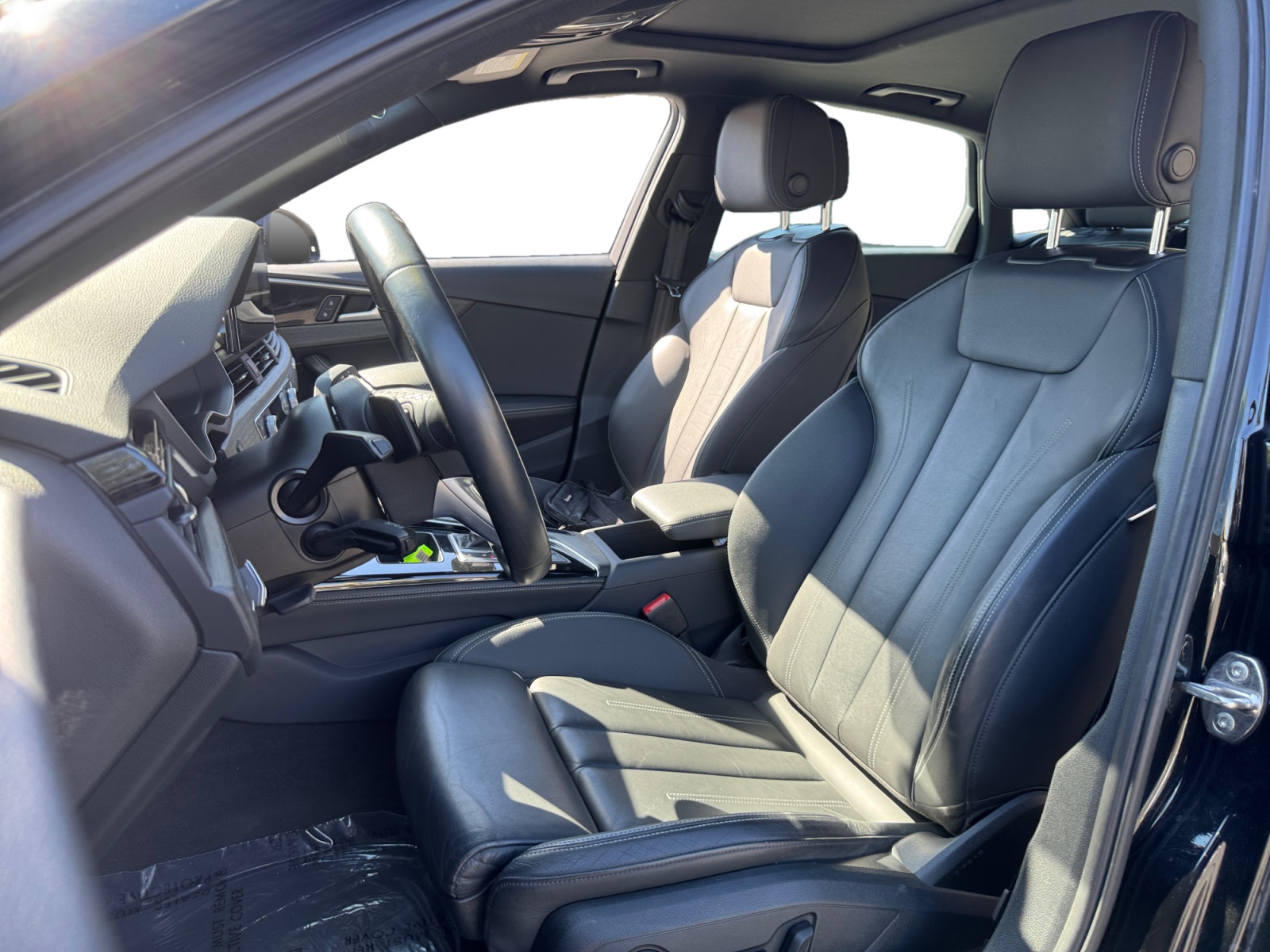 Audi A4 photo 9