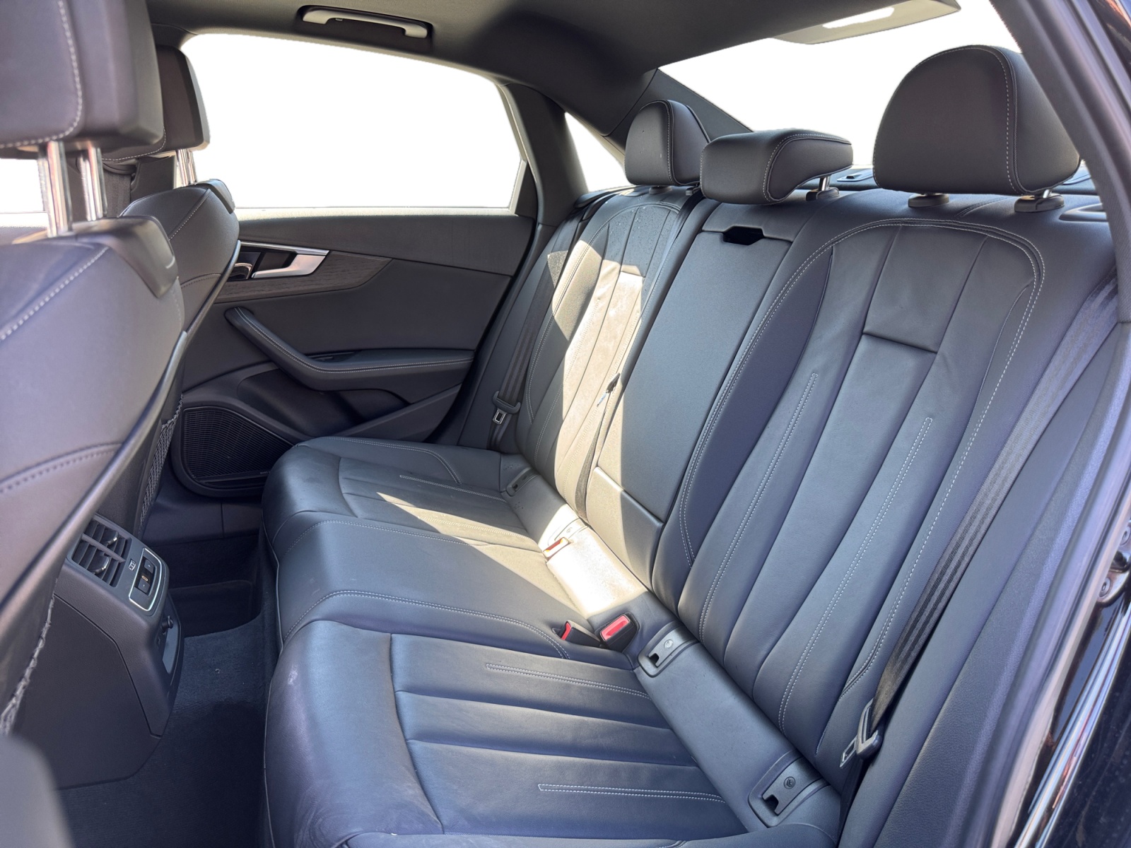 Audi A4 photo 13