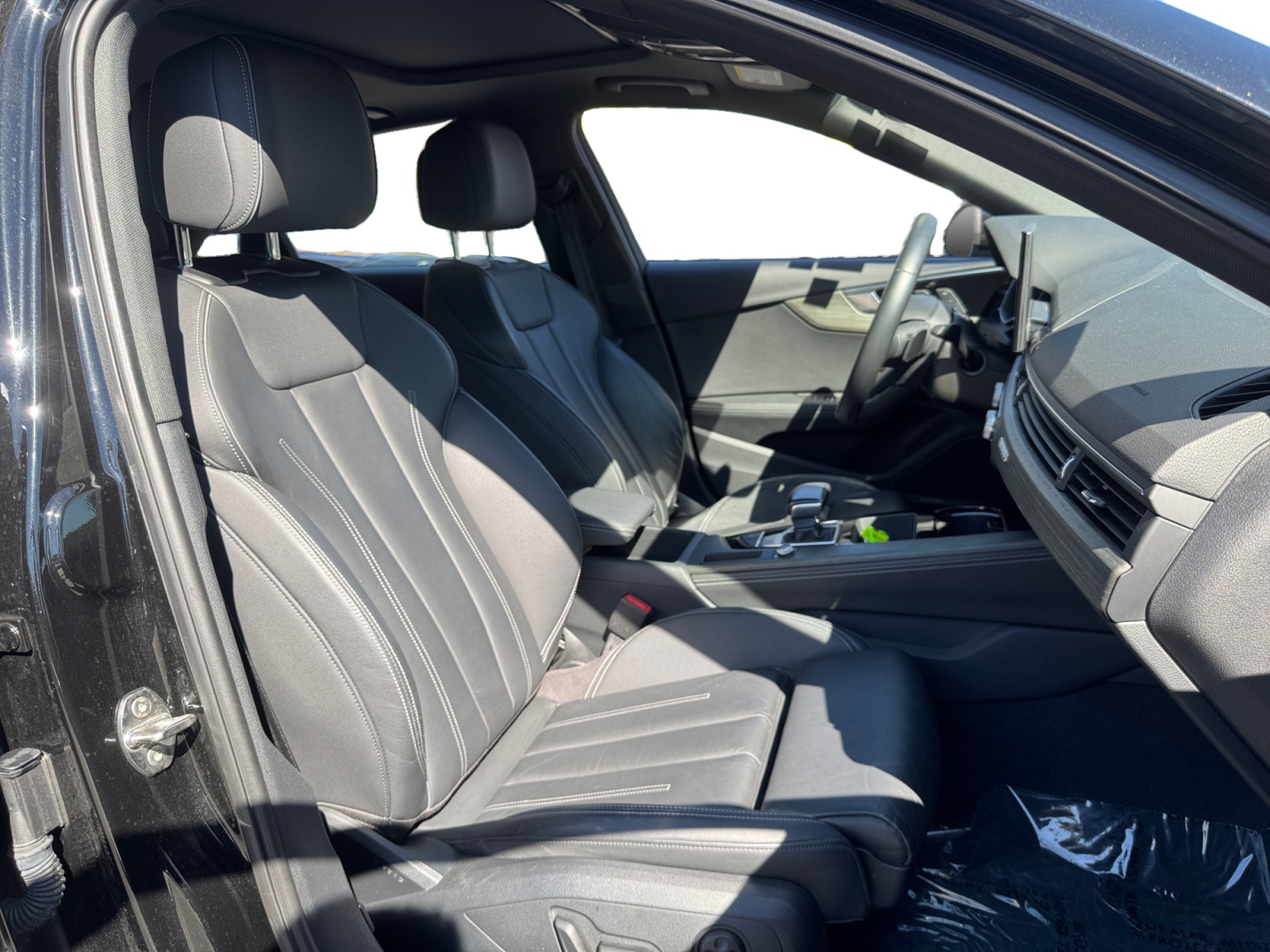 Audi A4 photo 15