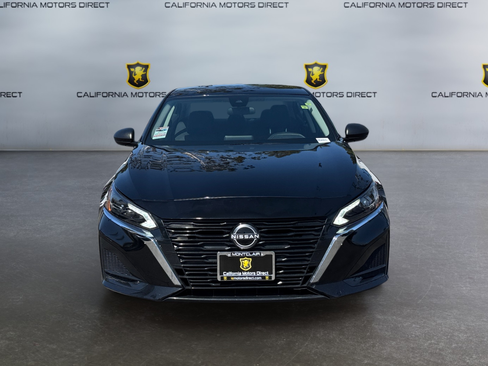 2025 Nissan Altima SV - Photo 8