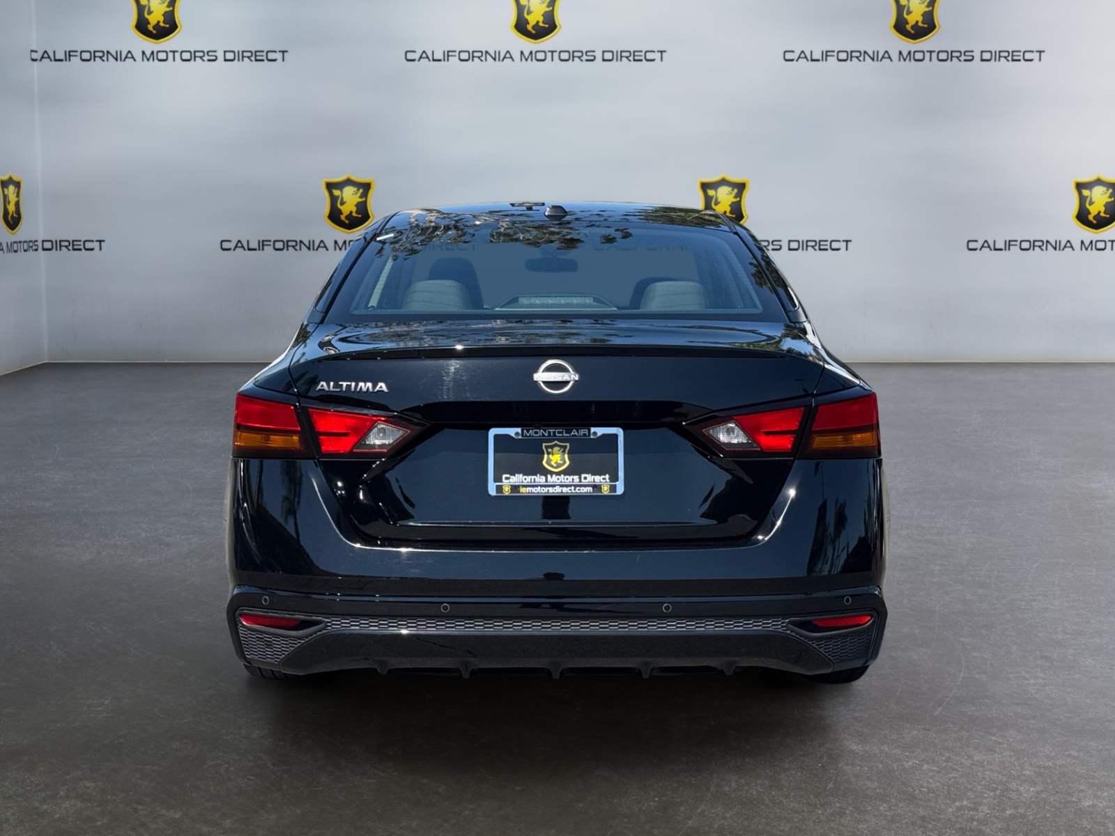 2025 Nissan Altima SV - Photo 4
