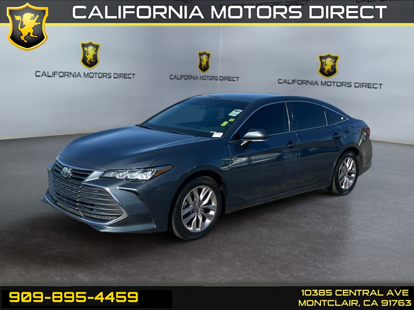 2020 Toyota Avalon XLE Hybrid's photo