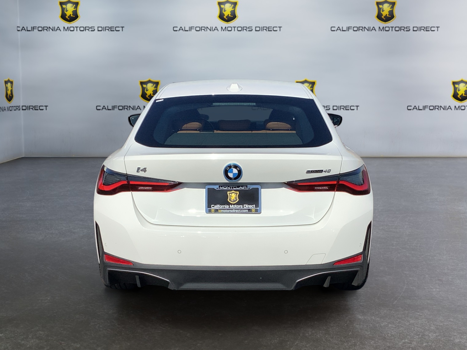 BMW i4 photo 4