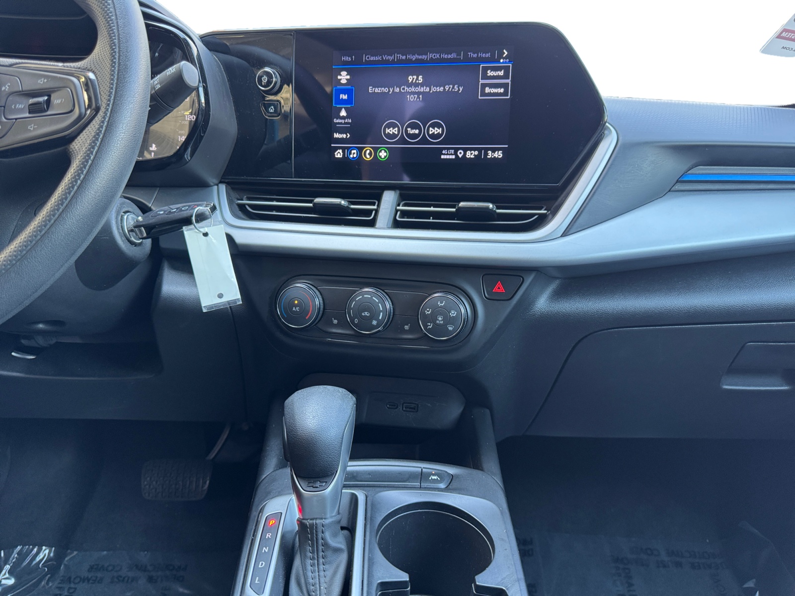 Chevrolet Trax photo 11