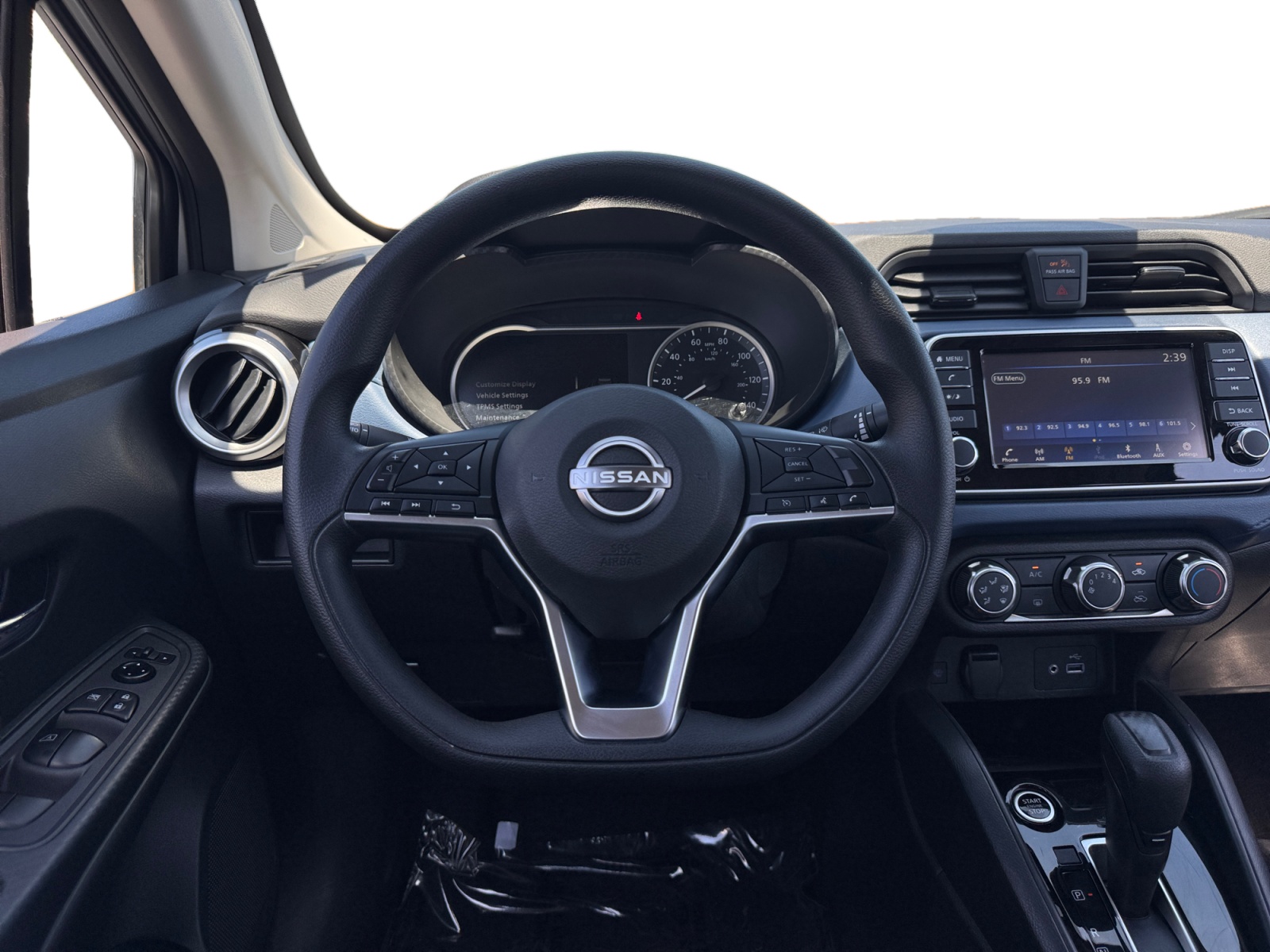 2025 Nissan Versa Sedan SV - Photo 12