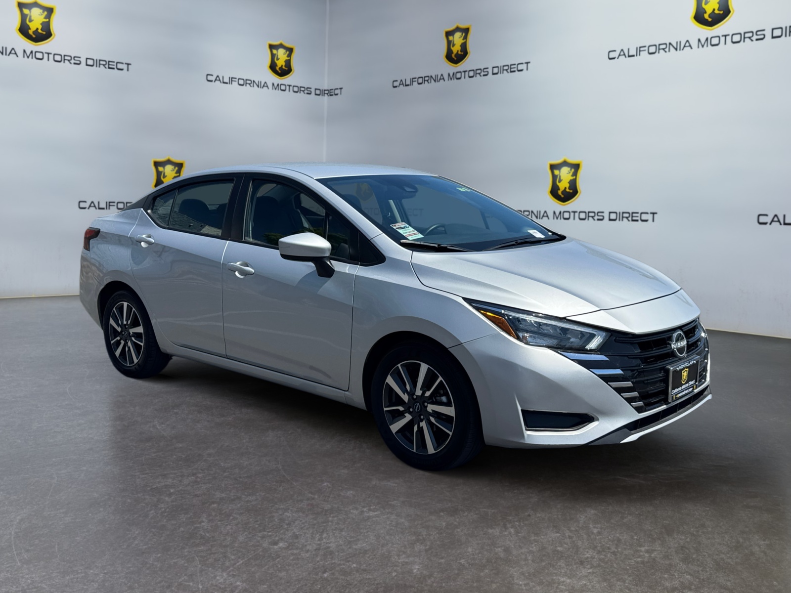 2025 Nissan Versa Sedan SV - Photo 7