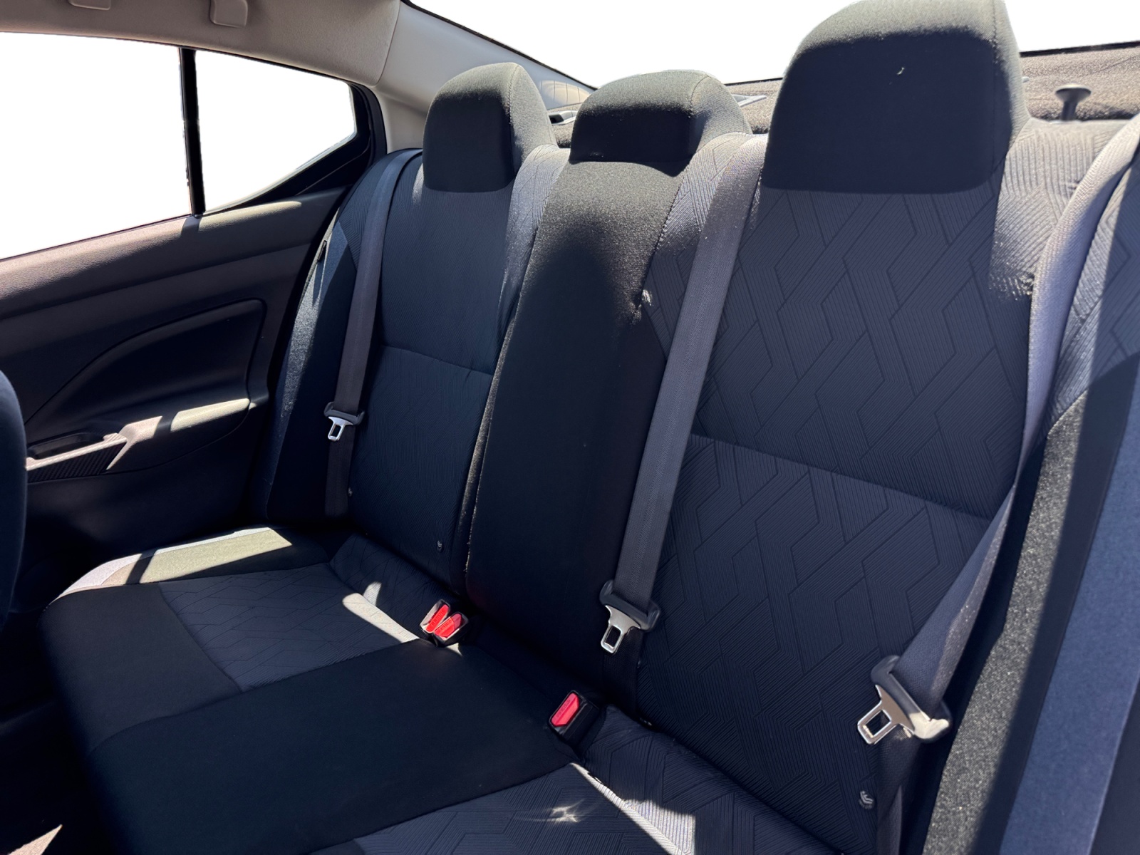 2025 Nissan Versa Sedan SV - Photo 13