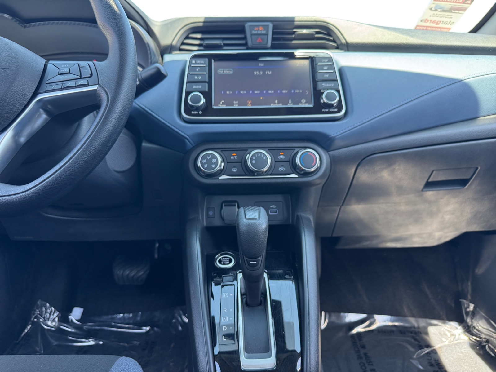 2025 Nissan Versa Sedan SV - Photo 11