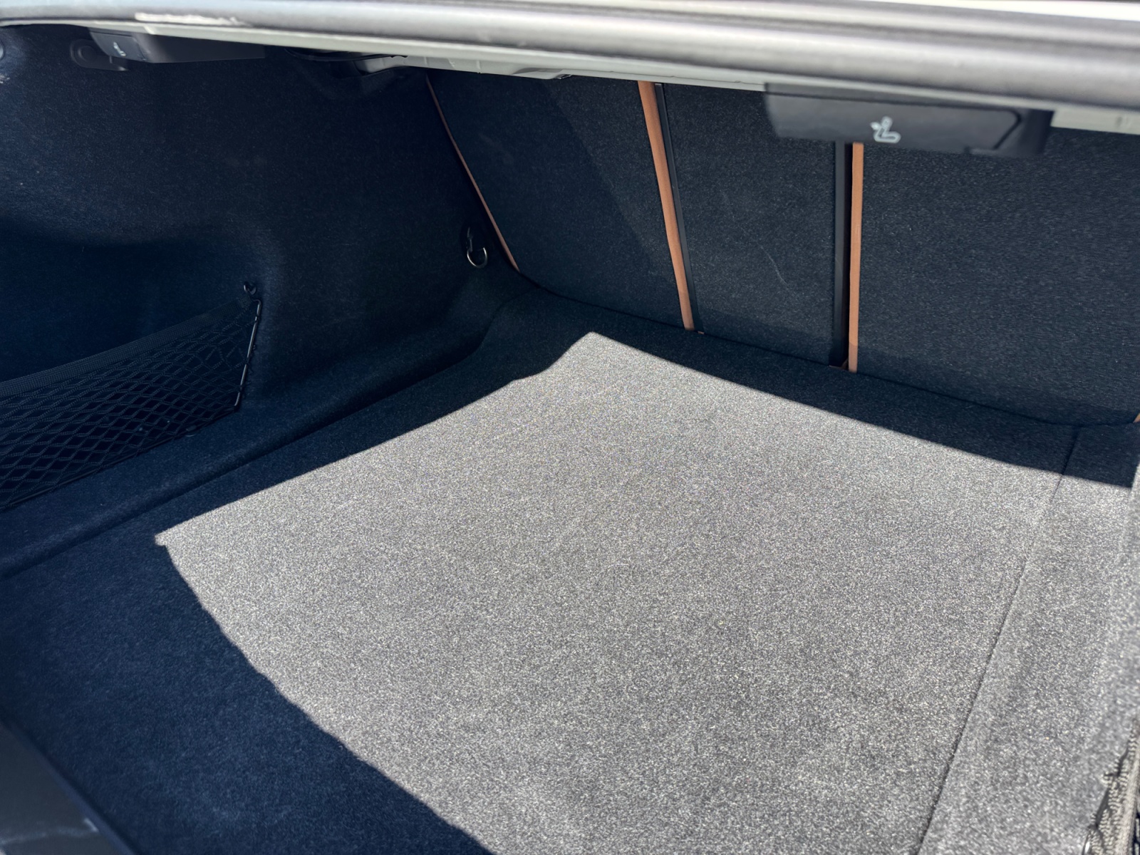 BMW 3 Series photo 20