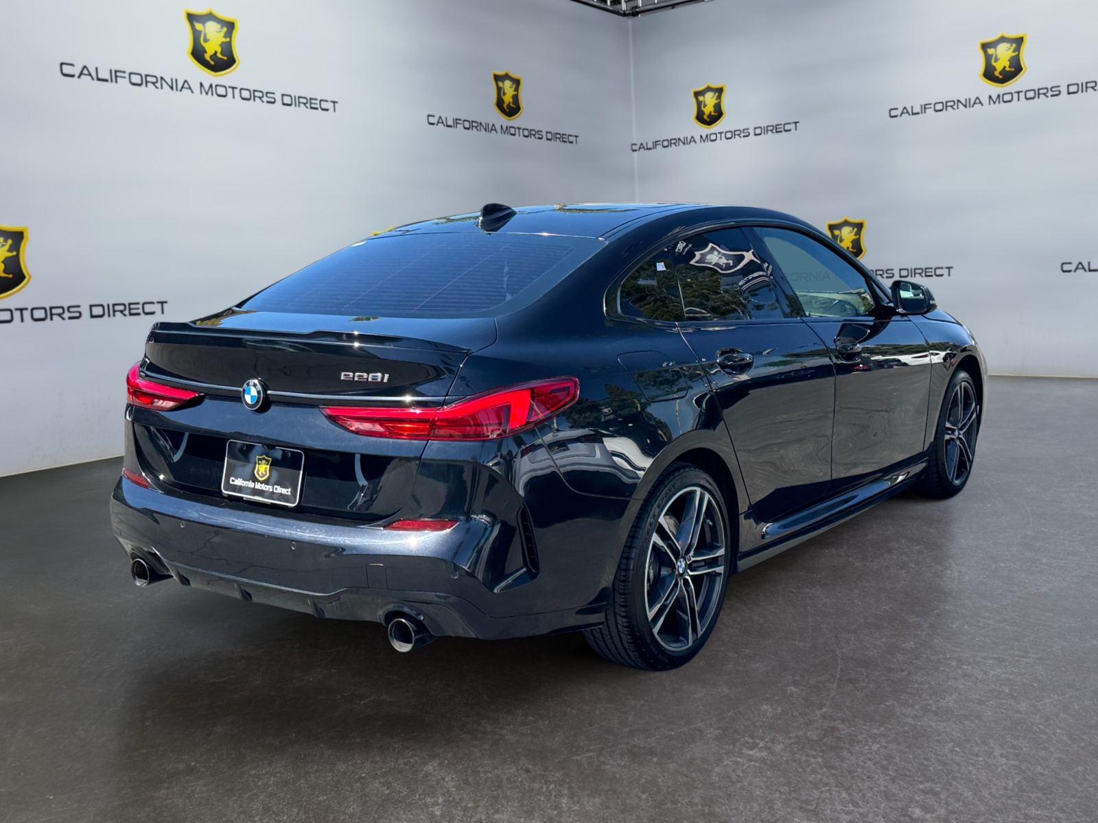 BMW 2 Series photo 5