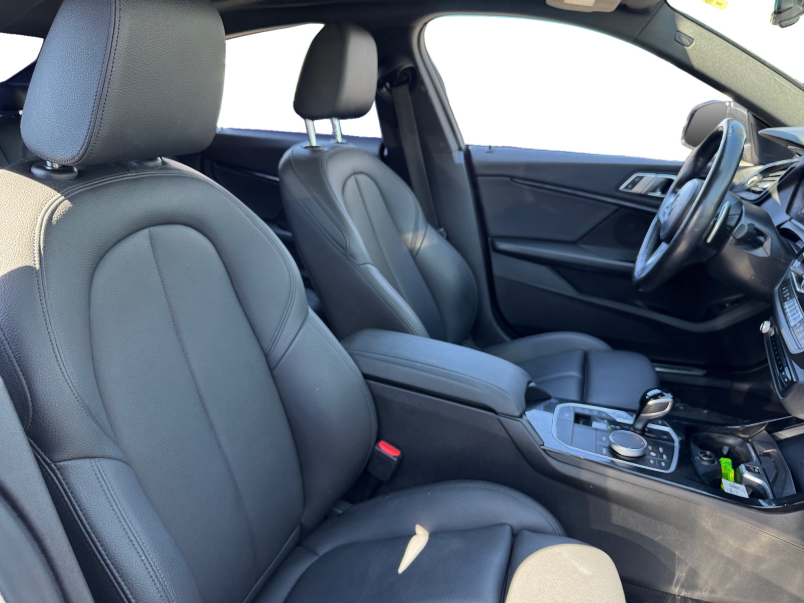 BMW 2 Series photo 15