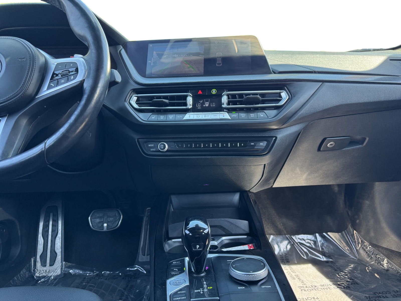 BMW 2 Series photo 11