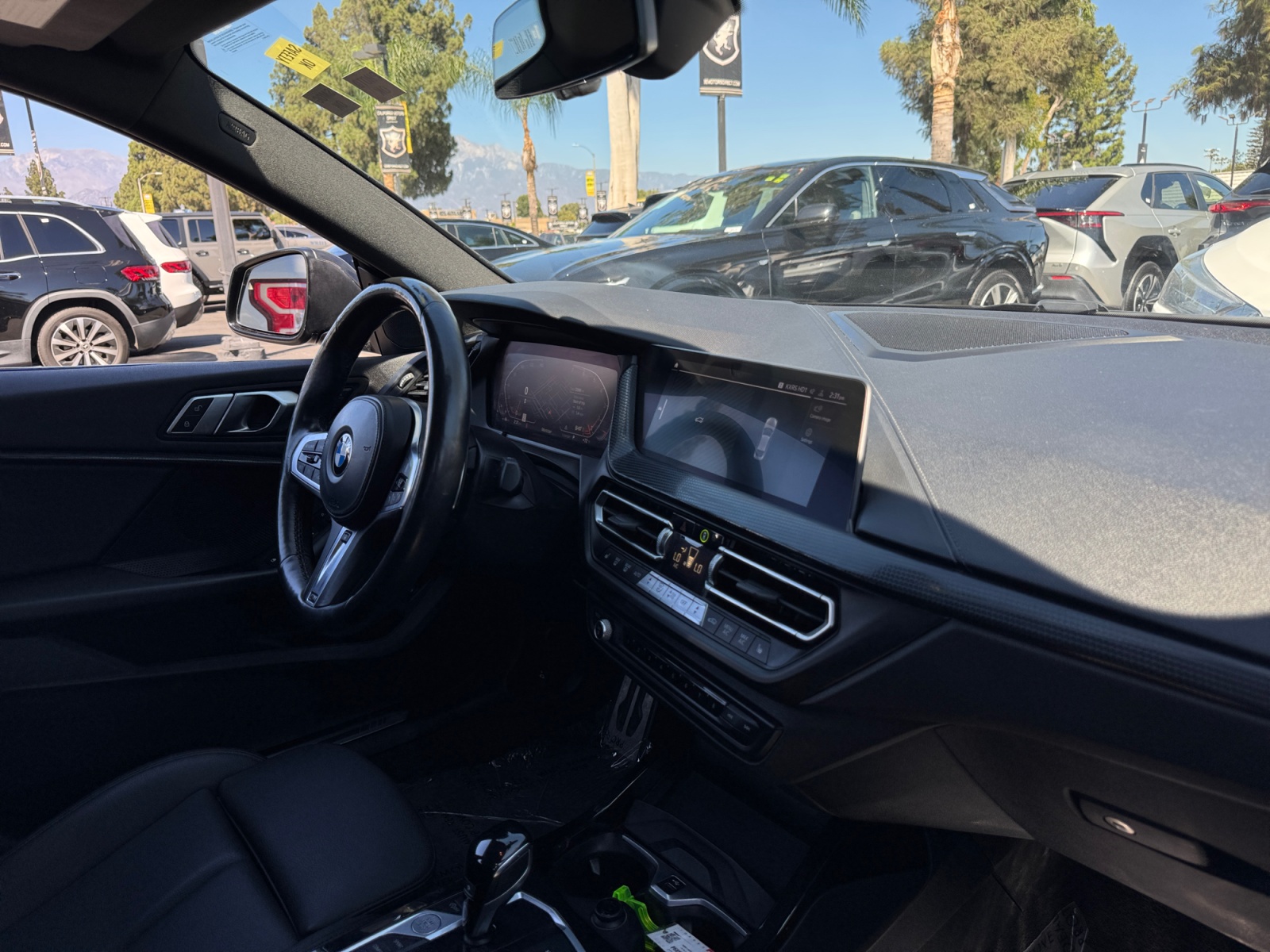 BMW 2 Series photo 17