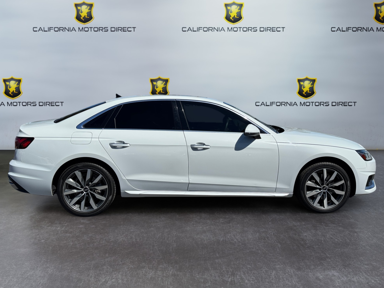 Audi A4 photo 6