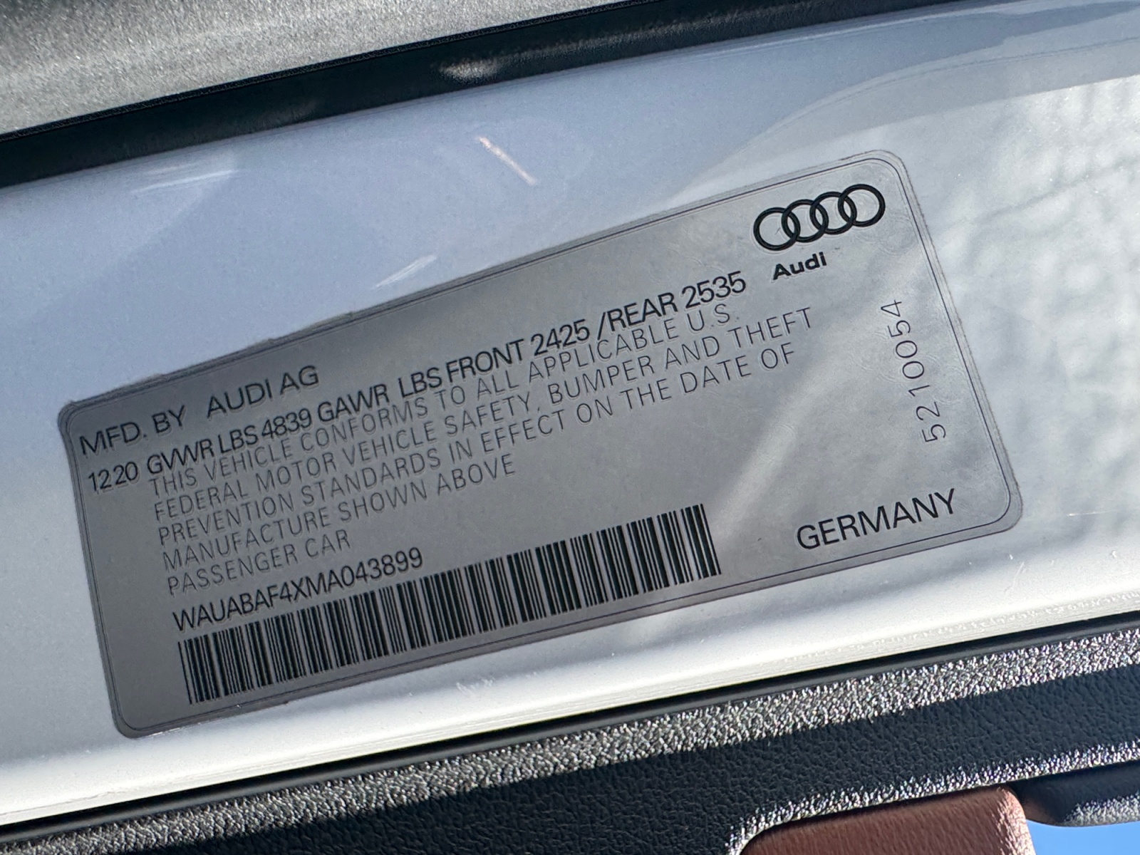 Audi A4 photo 16