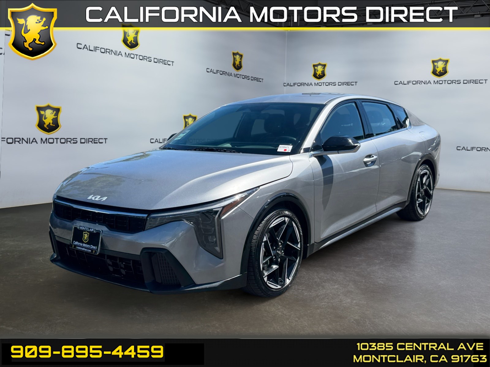 2025 Kia K4 Gris (Steel Gray) Sedán Tracción delantera Automática