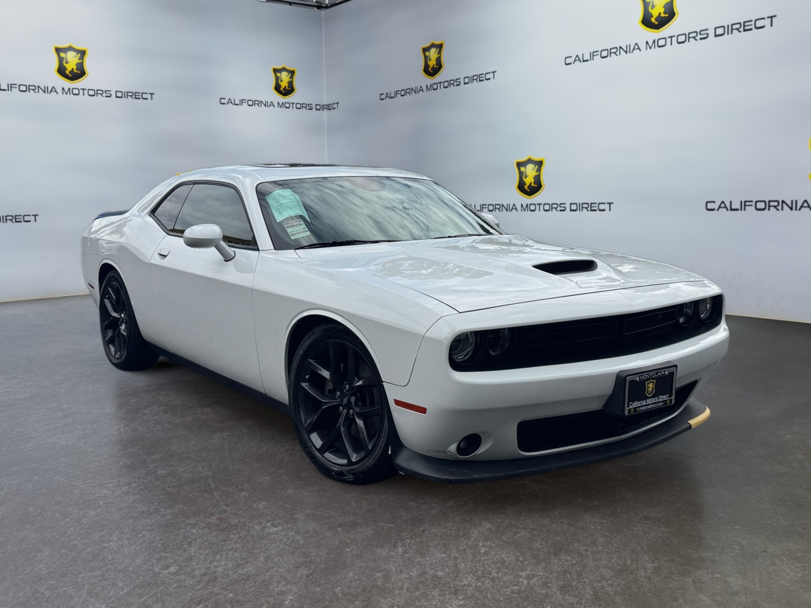 Dodge Challenger photo 7