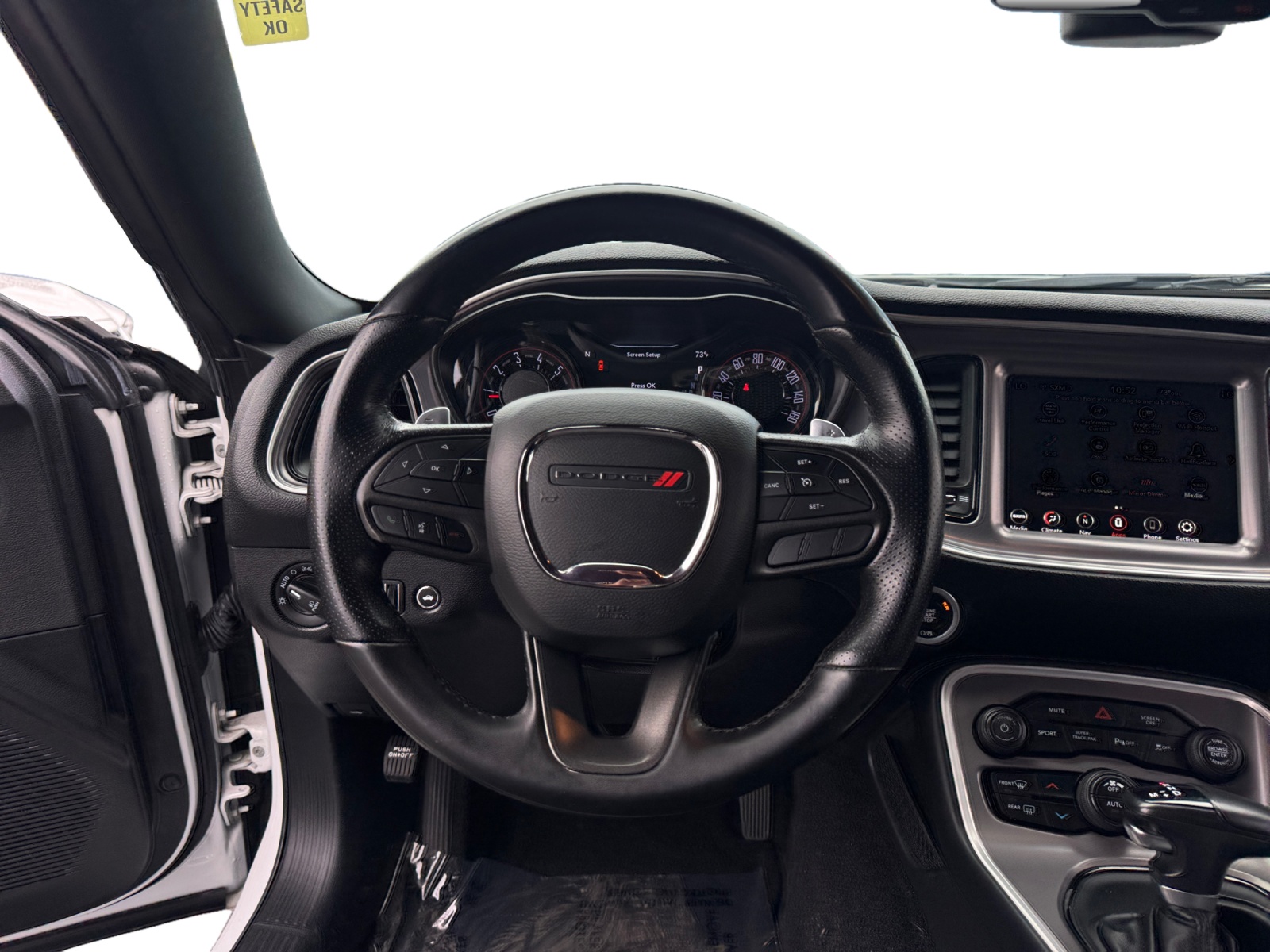 Dodge Challenger photo 12