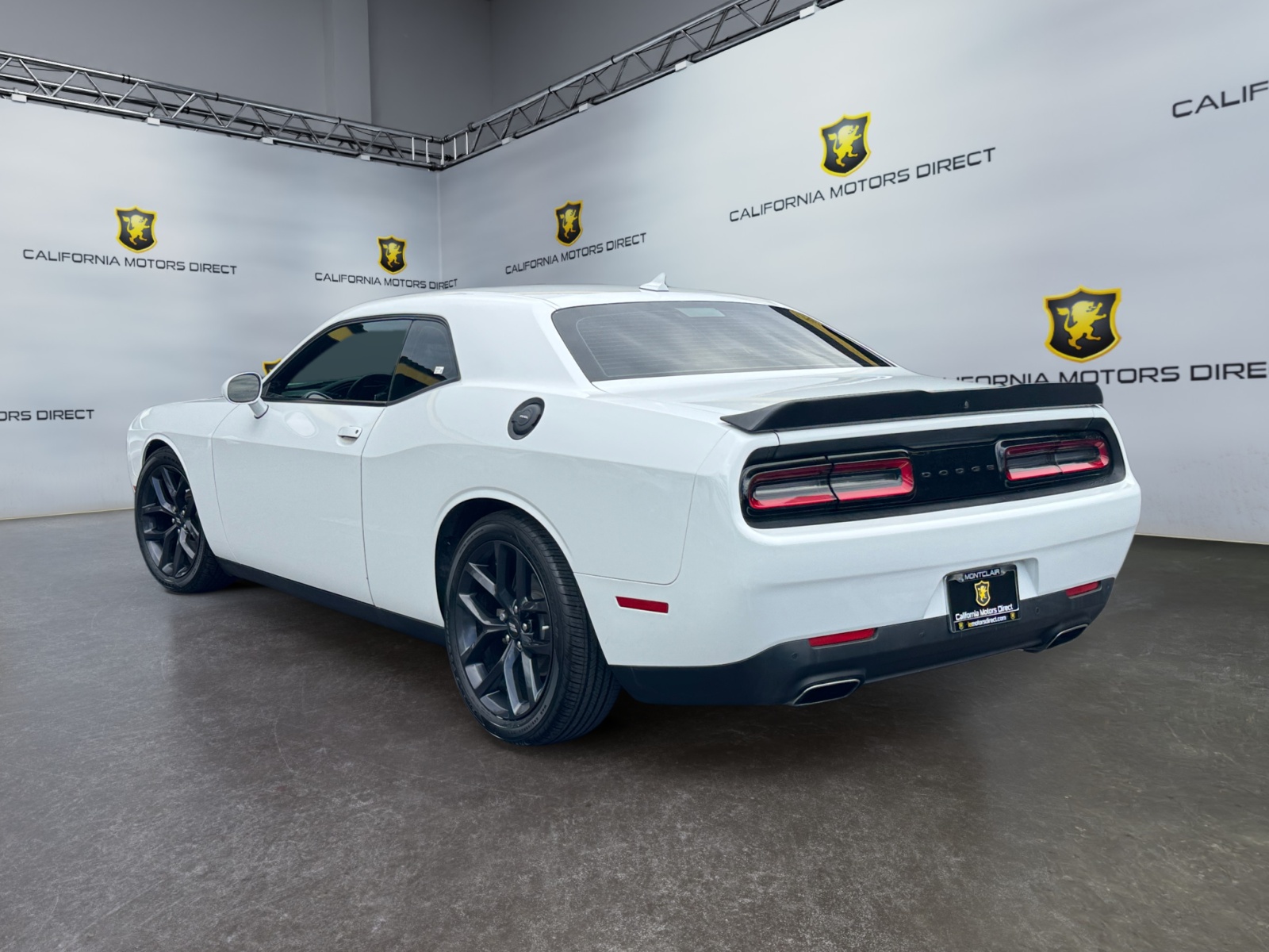 Dodge Challenger photo 3