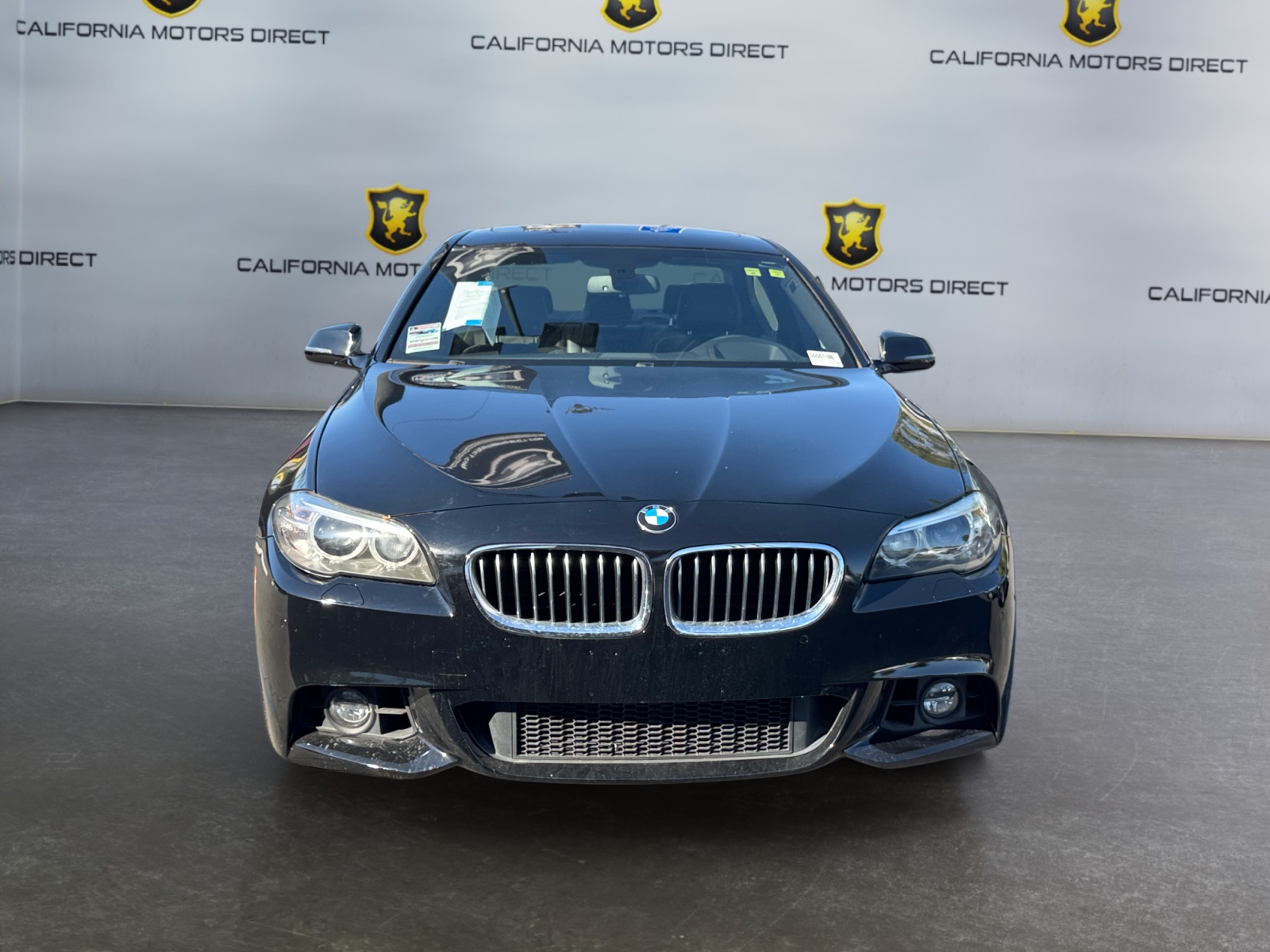 BMW 5 Series photo 5