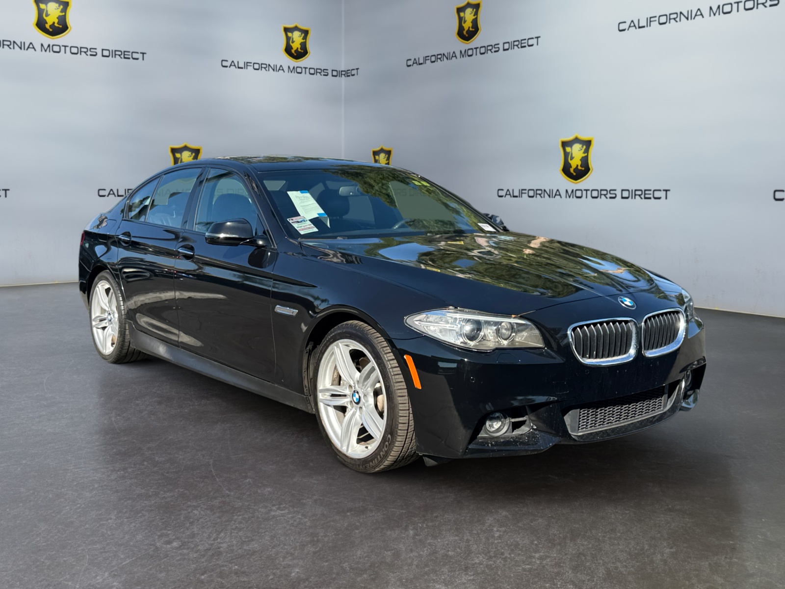 BMW 5 Series photo 4