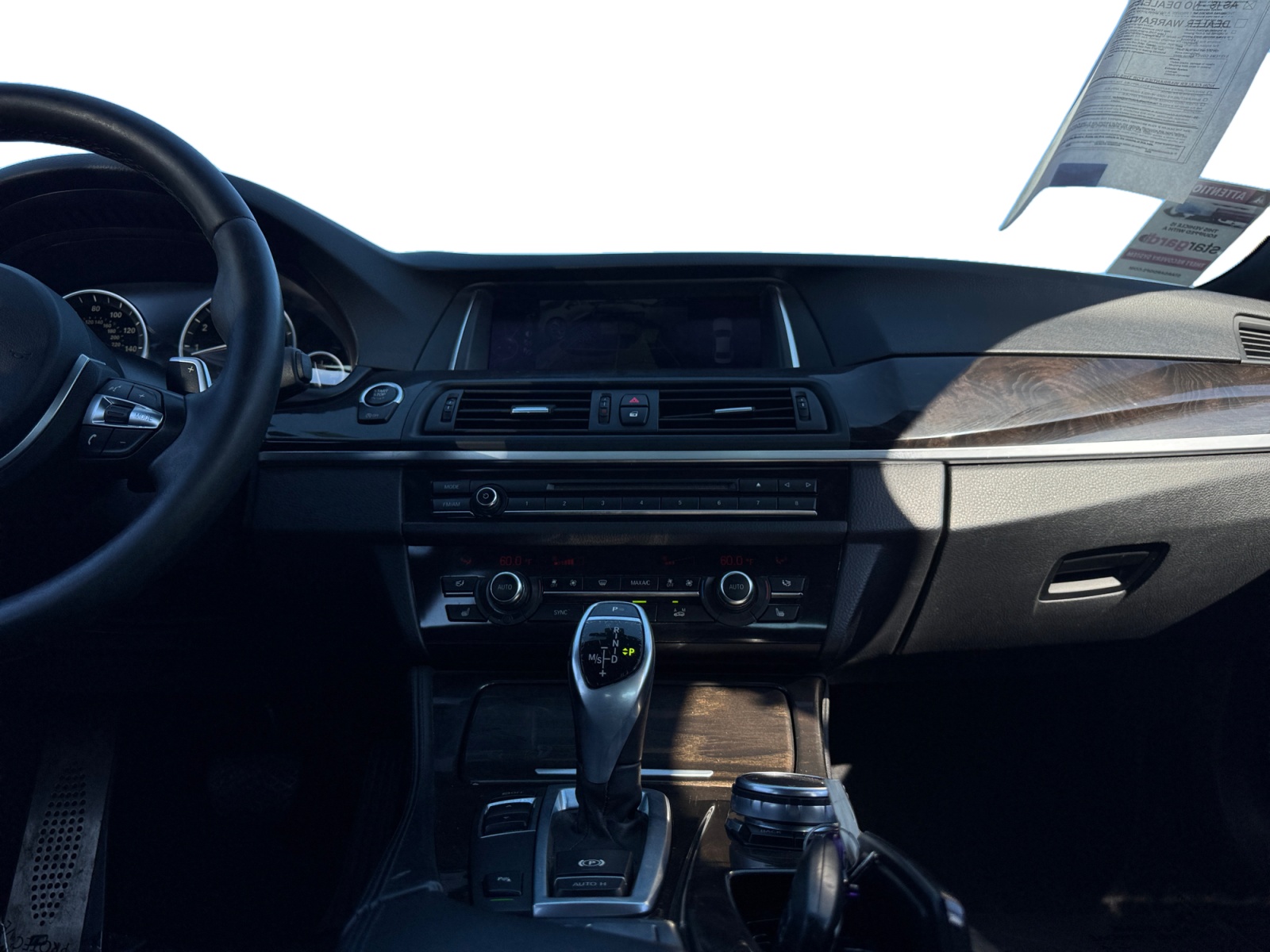 BMW 5 Series photo 8