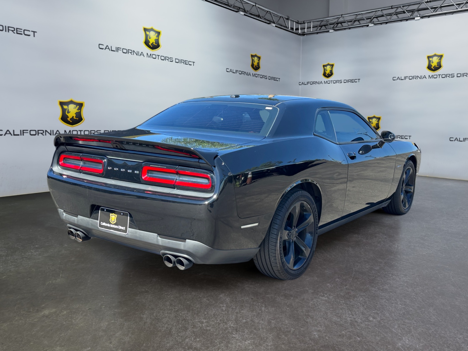 Dodge Challenger photo 5