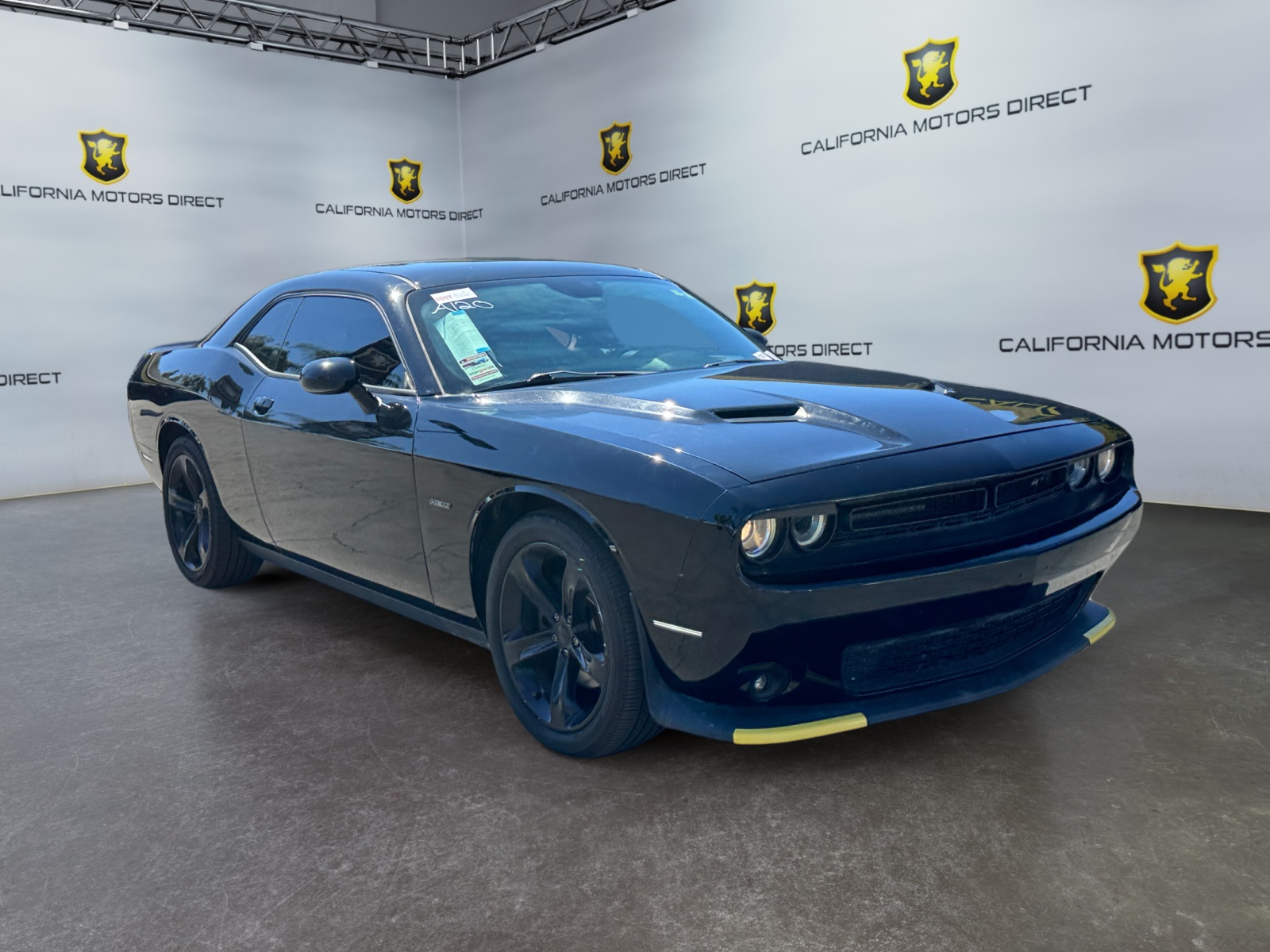 Dodge Challenger photo 7