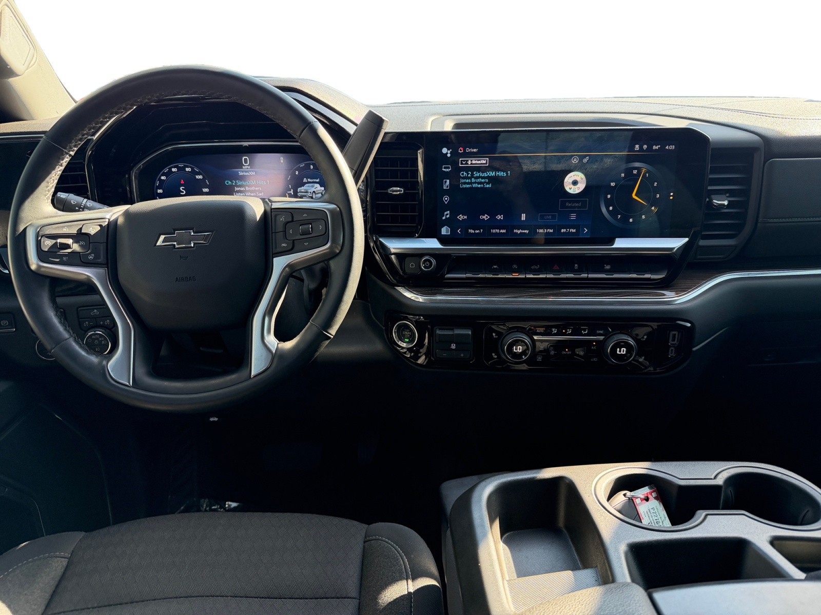 Chevrolet Silverado photo 10