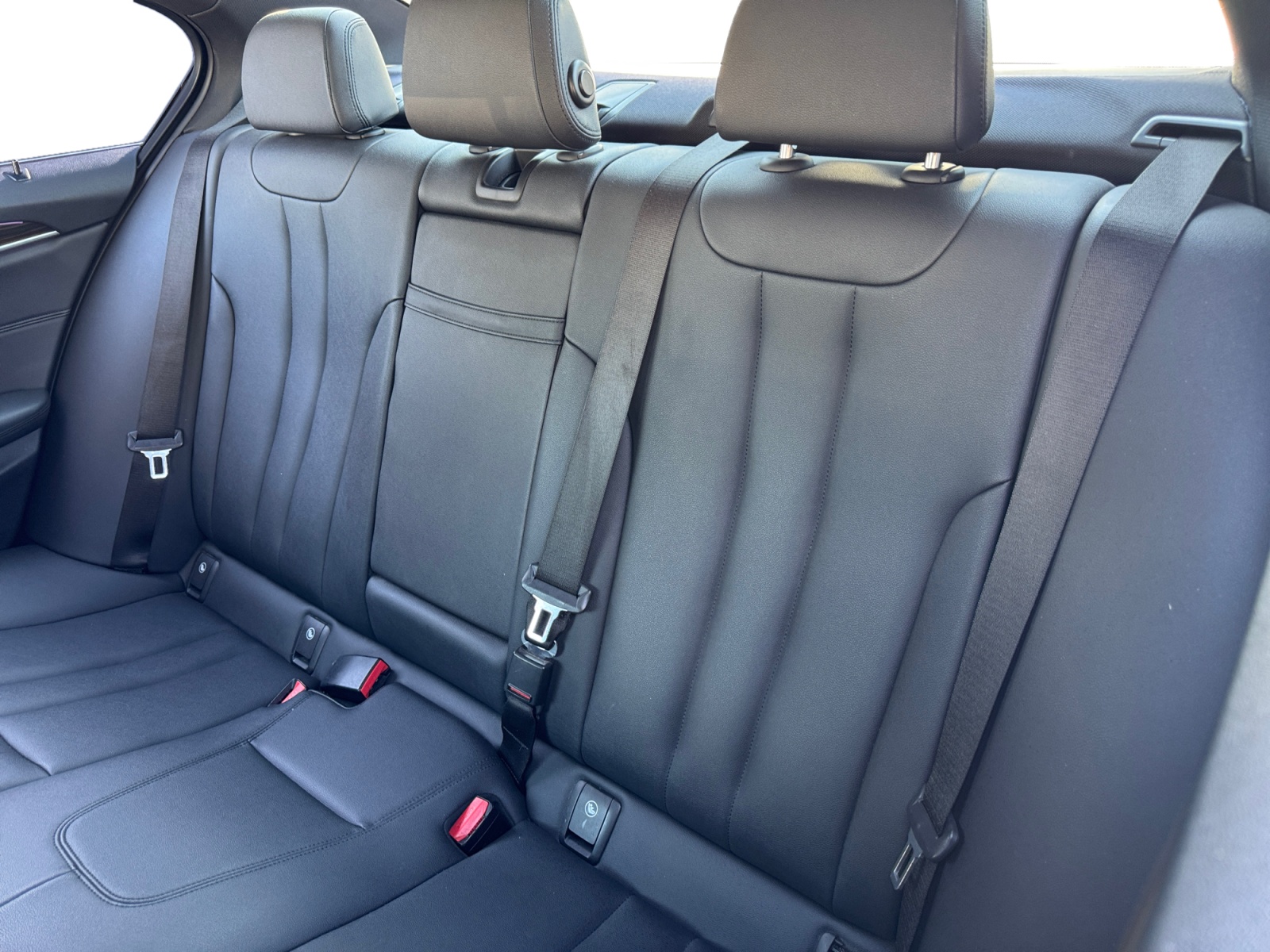 BMW 5 Series photo 13