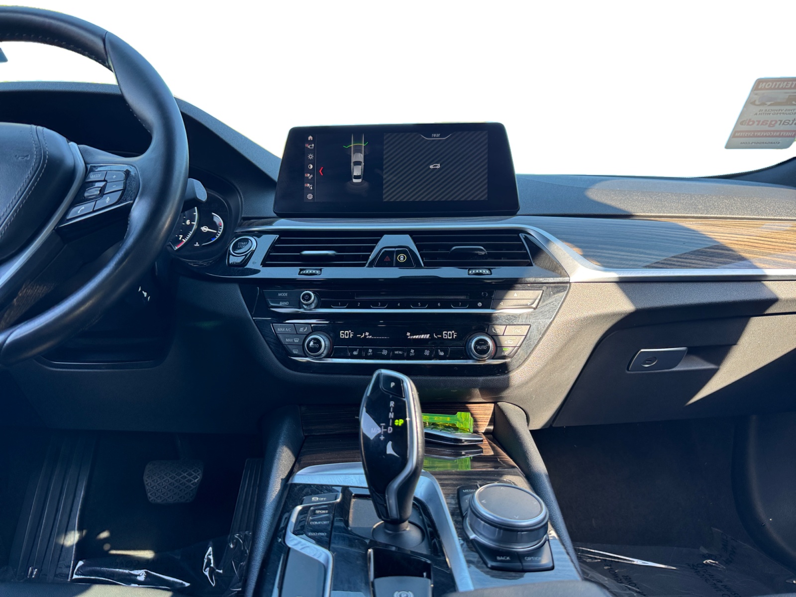 BMW 5 Series photo 11