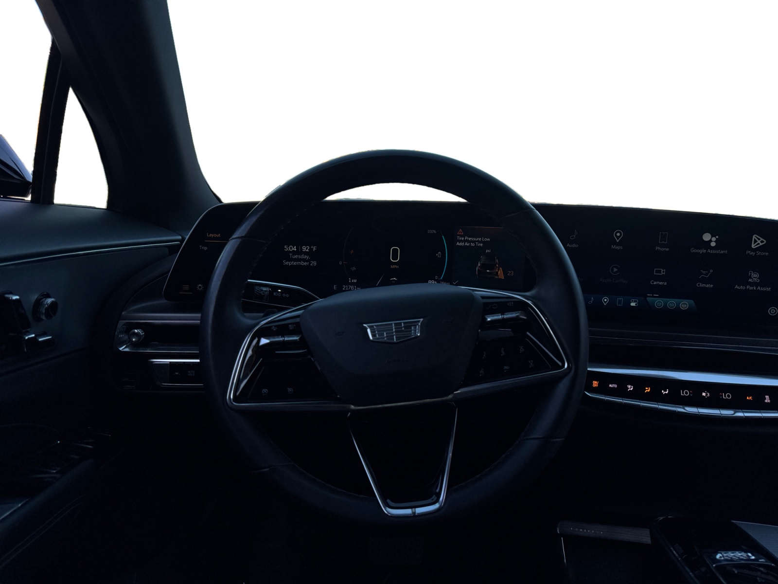 Cadillac Lyriq photo 12