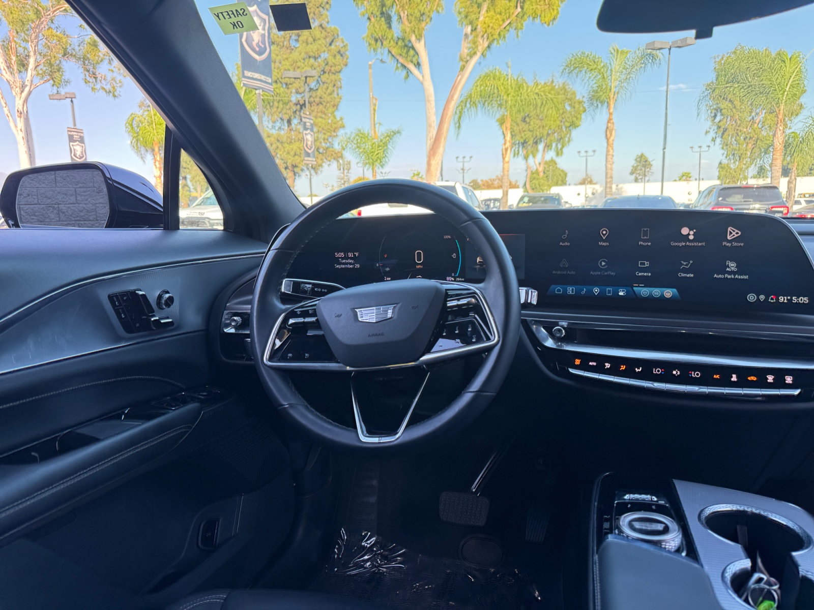 Cadillac Lyriq photo 17